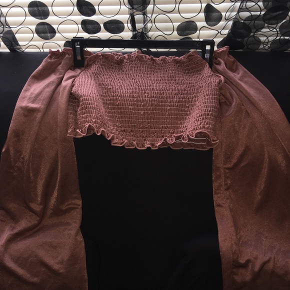 Fashion Nova- Babydoll Silk Crop Top - Picture 3 of 3